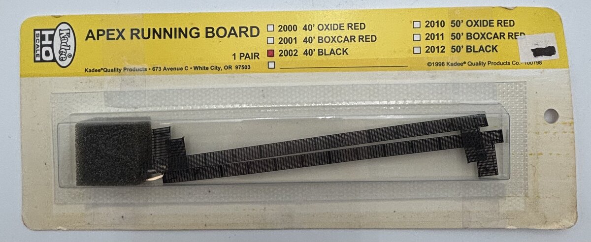 Kadee 2002 HO 40' Foot Apex Running Board in Black