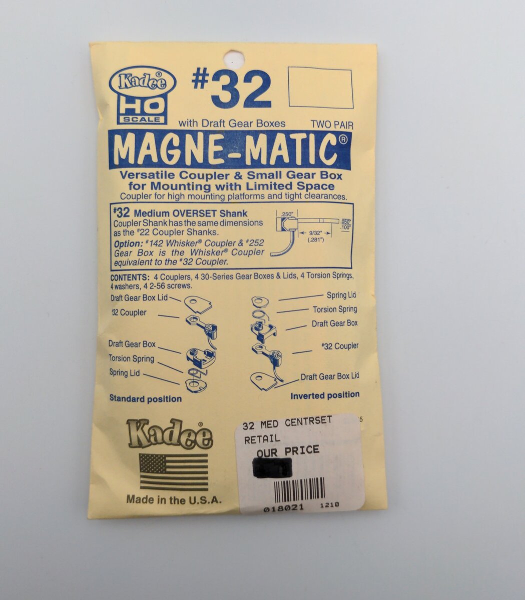 Kadee 32 HO Scale Magne-Matic Couplers Two Pair - with Draft Gear Kit