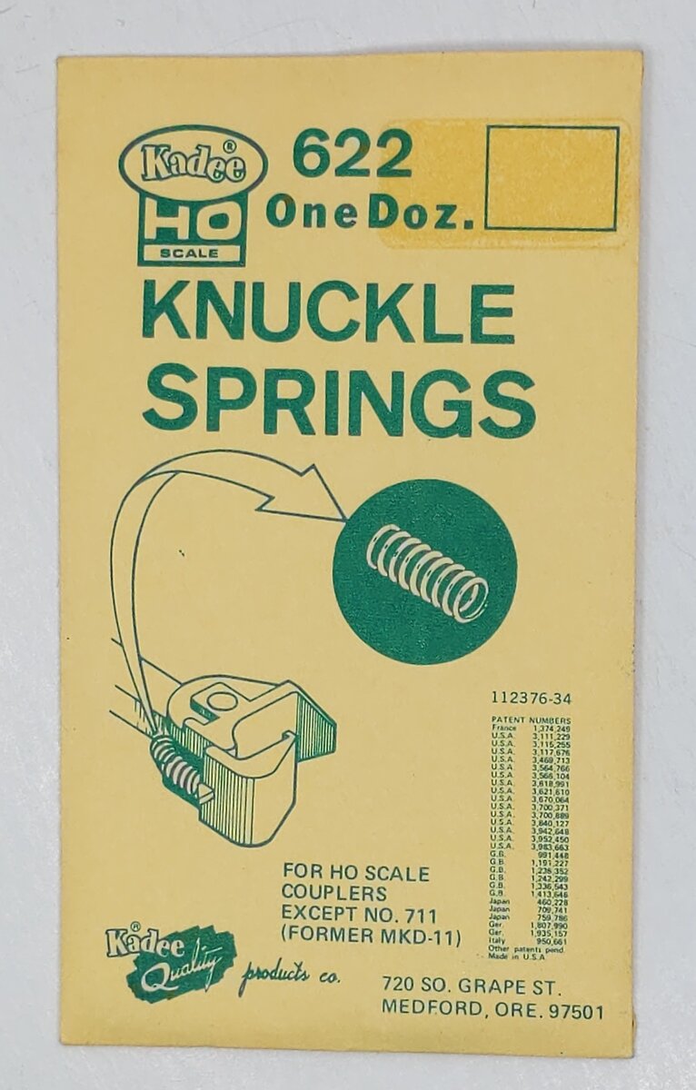 Kadee 622 HO Scale Knuckle Springs Couplers For Use W/All Kadee (Pack of 12)