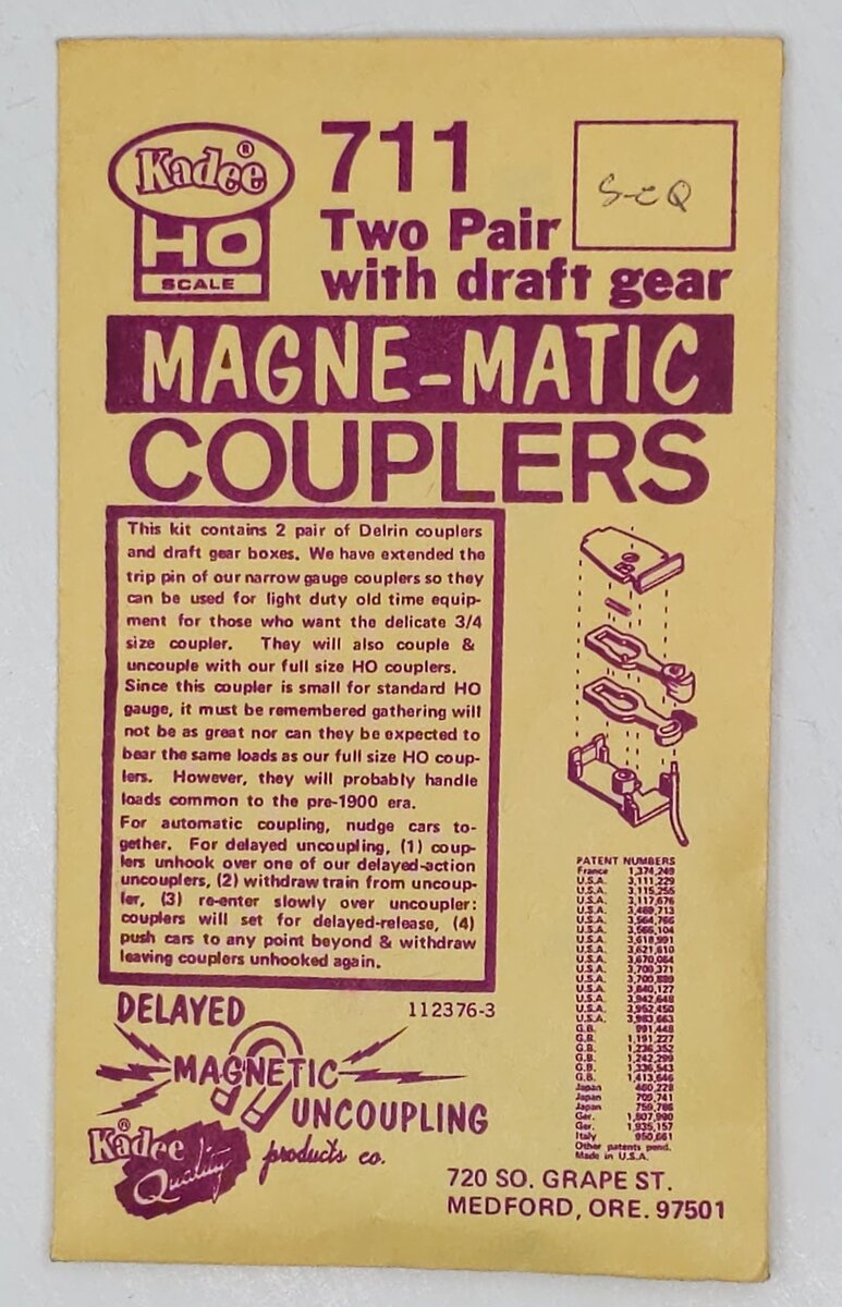 Kadee 711 HO 3/4 Size Old-Time Equipment Coupler W /Draft Gear Boxes