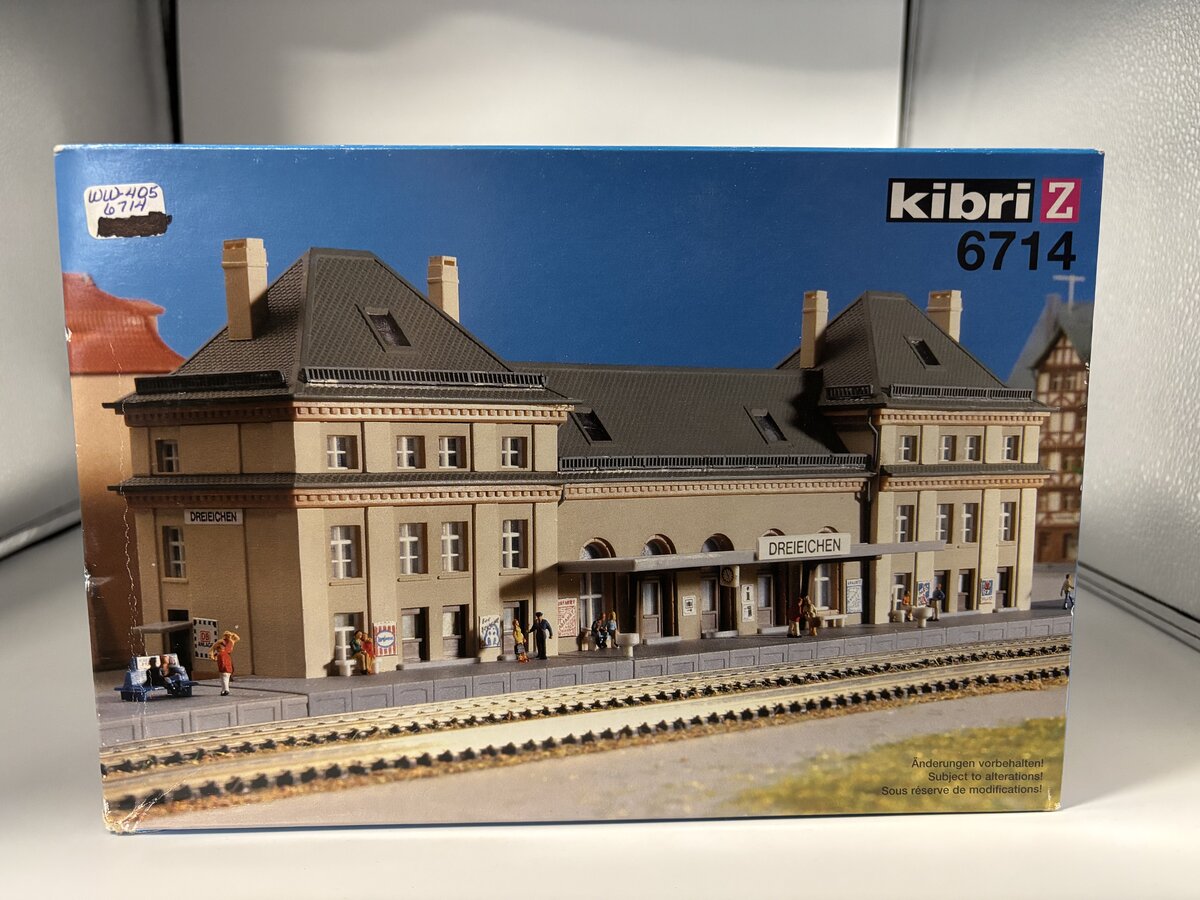 Kibri 6714 Z Scale Dreiechen Train Station Building Kit