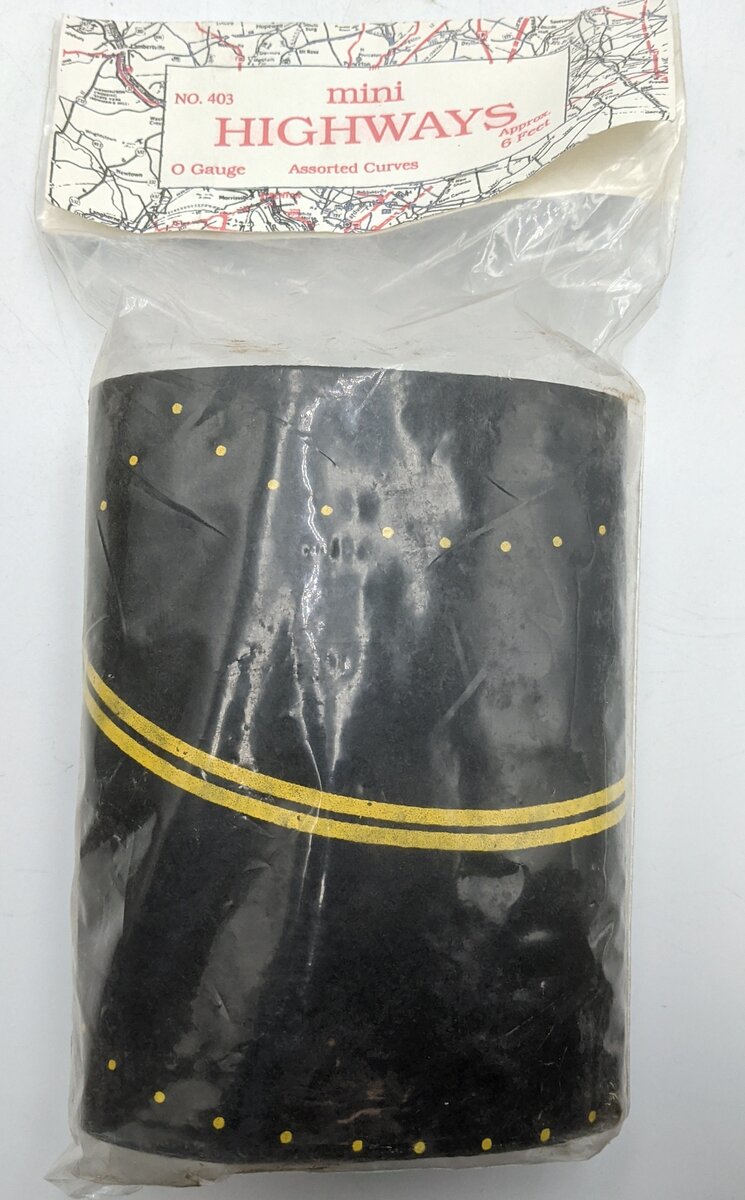 Mini Highways 403 O Assorted Curves Yellow Center Lines Roadway Approx. 6 Feet