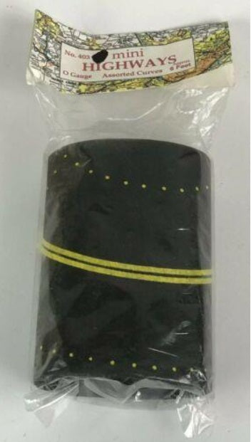 Mini Highways 403 O Assorted Curves Yellow Center Lines Roadway Approx. 6 Feet
