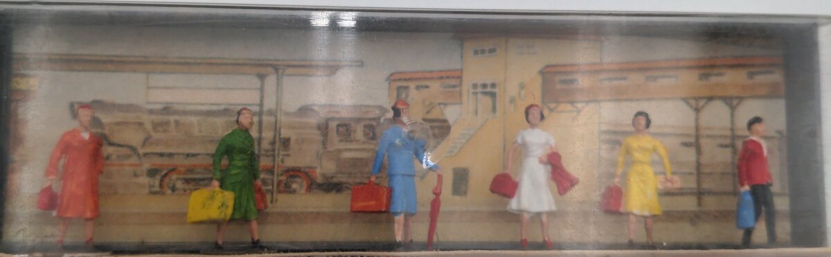 Merten 806 HO Scale Women Traveler Figures (Set of 6)