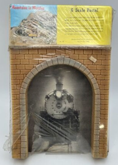 Isle Laboratories 160 G Scale Brick Foam Tunnel Portal