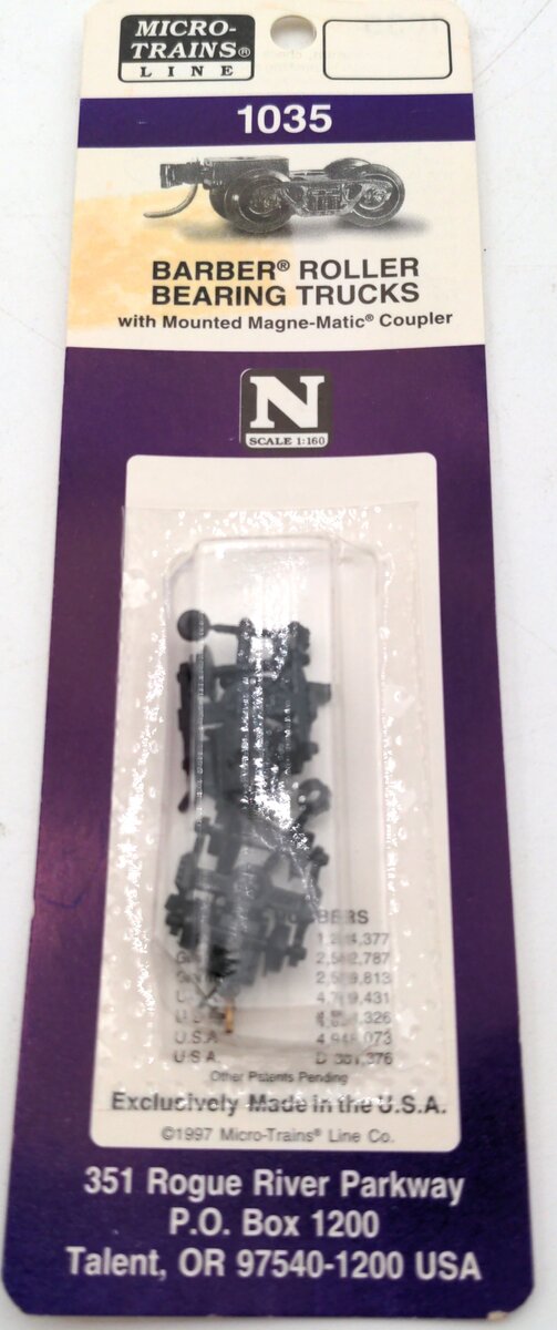 Micro-Trains 00302041 N Scale Barber Roller-Bearing Trucks W Short Ext Couplers