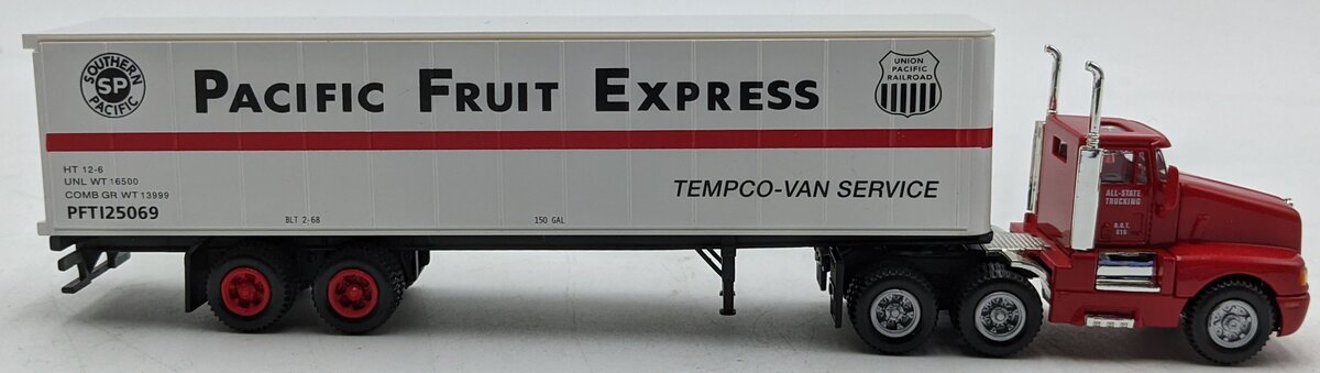 Model Power 15003 HO Tractor Trailer Pacific Fruit Express Truck