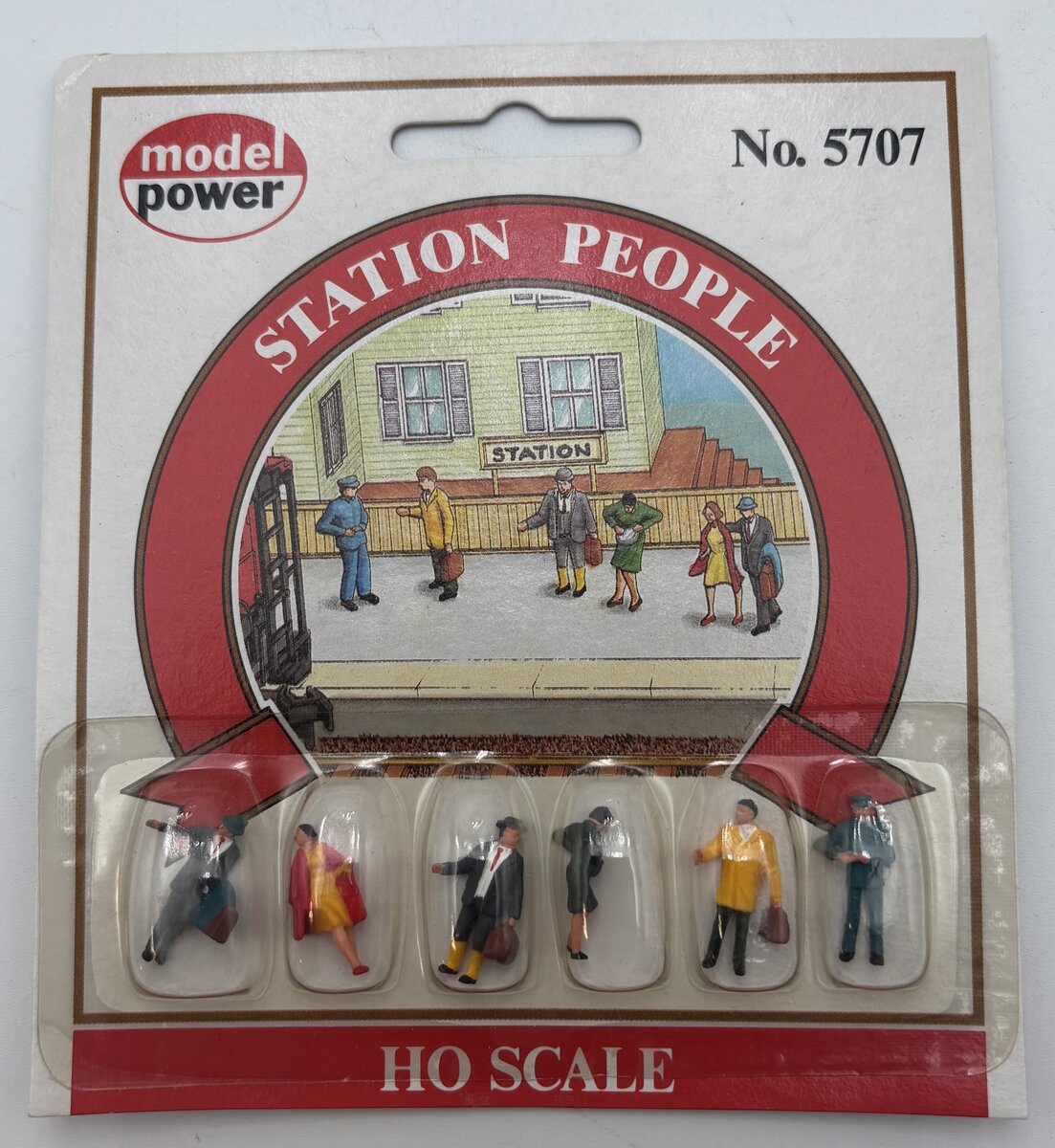 Model Power 5707 HO Station People Figures (Set of 6)