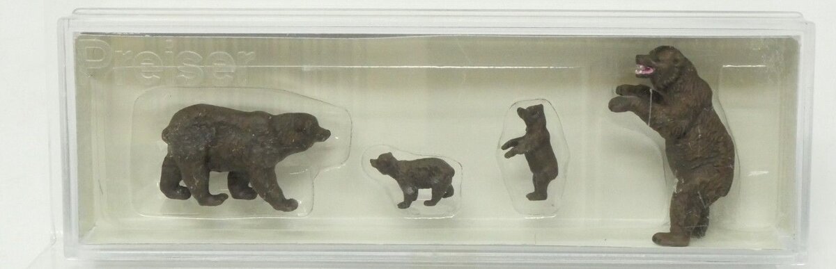 Preiser 20386 HO Scale Animals - Brown Bears Figures (Set of 4)
