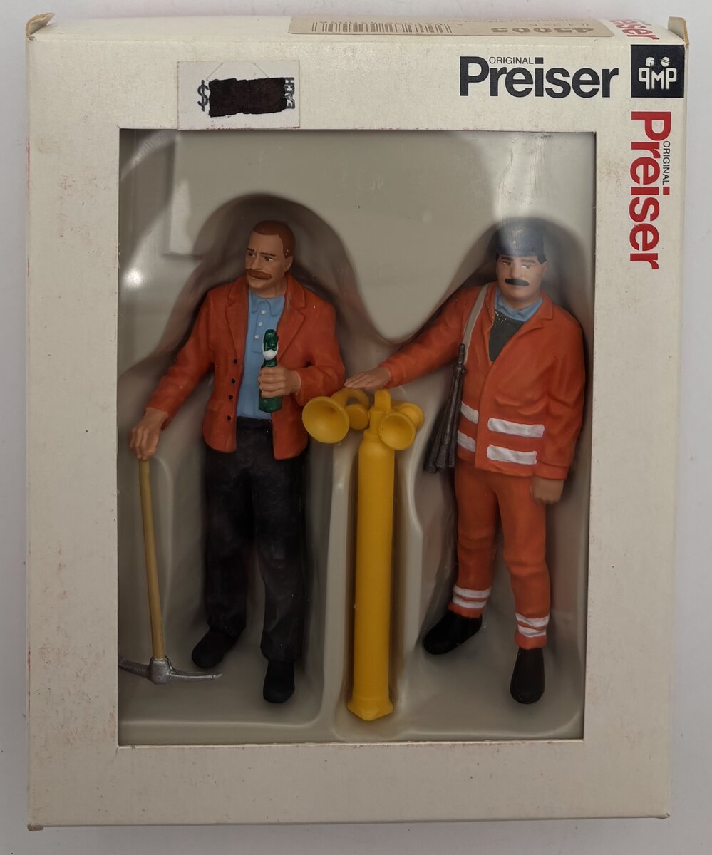 Preiser 45005 G Modern Track Workers Figures (Set of 2)