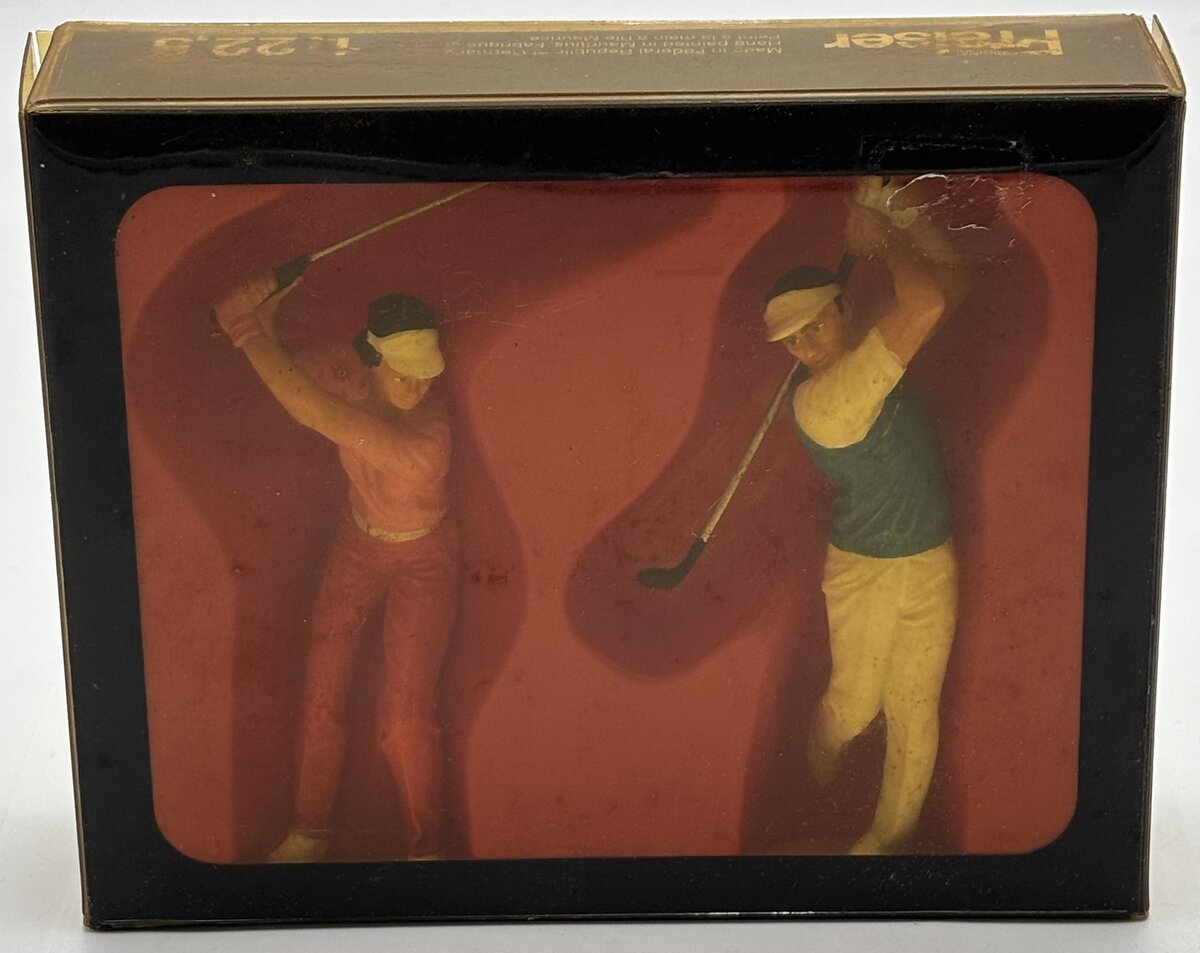 Preiser 45040 G Golfers Playing Figures (Set of 2)