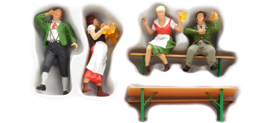 Preiser 65345 O In The Beer Garden Figures with Accessories (Set of 4)