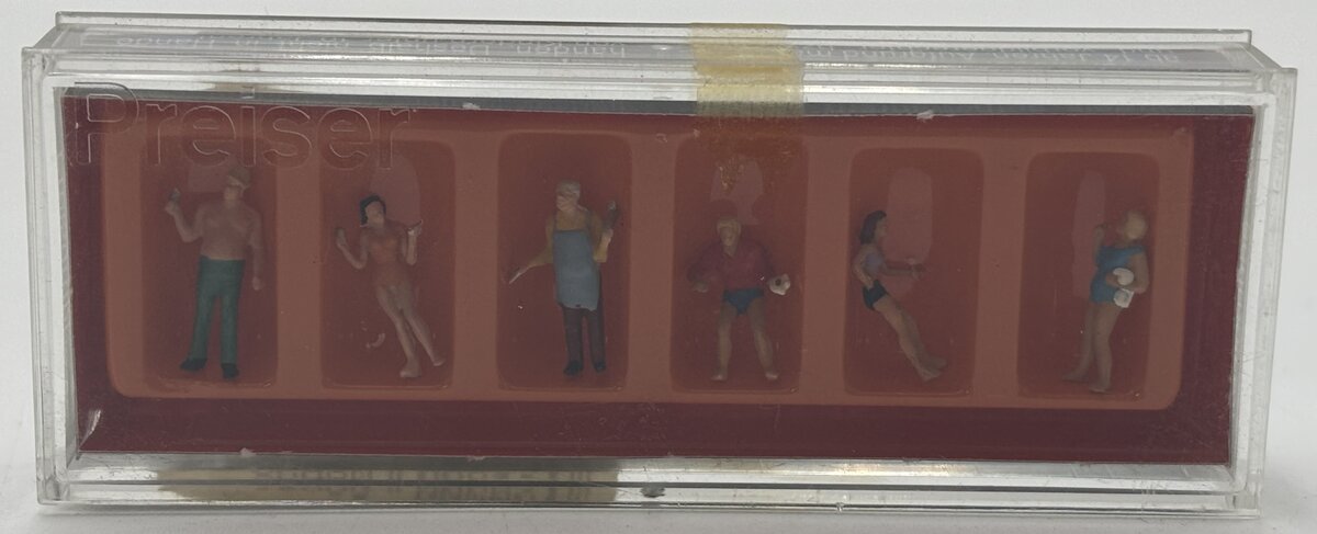 Preiser 79073 N People at a Grill Party Figures (Set of 6)