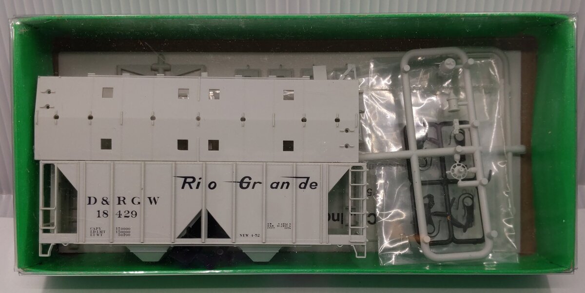 Bowser 55615 HO Scale Denver and Rio Grande 70 Ton 2-Bay Covered Hopper #:18429