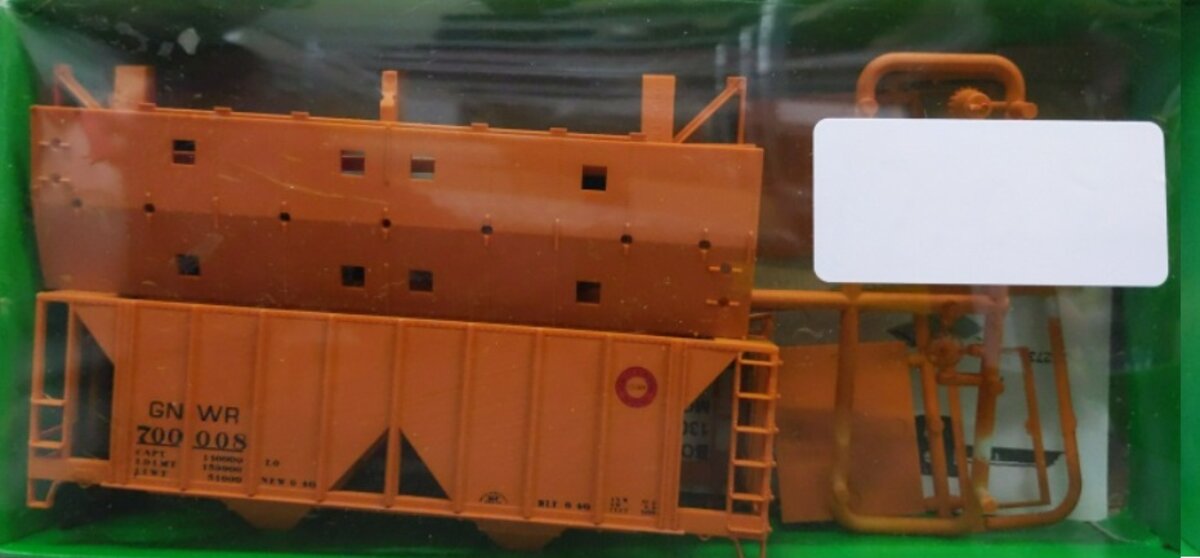 Bowser 55663 HO Genessee & Wyoming 70 Ton 2-Bay Covered Hopper Road #700008 Kit