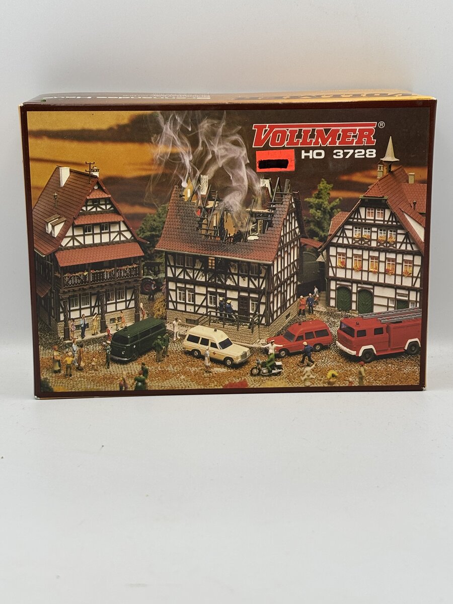 Vollmer 3728 HO Burning House Kit