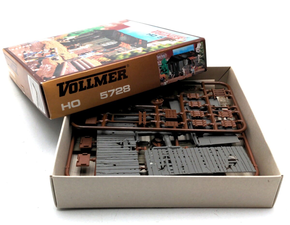 Vollmer 5728 Old Shanty Building Kit