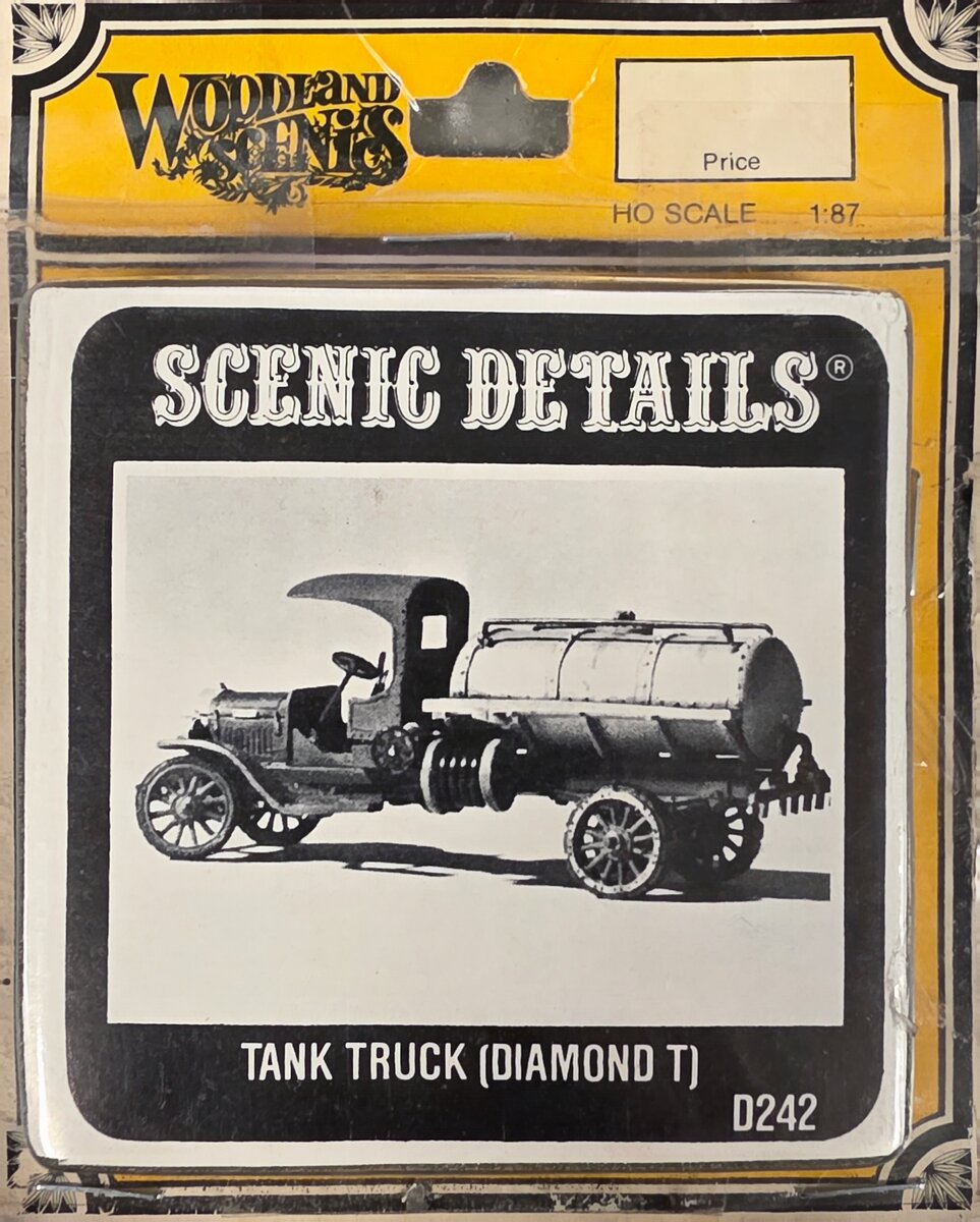 Woodland Scenics D242 HO Scenic Details Diamond T Tank Truck Model Kit