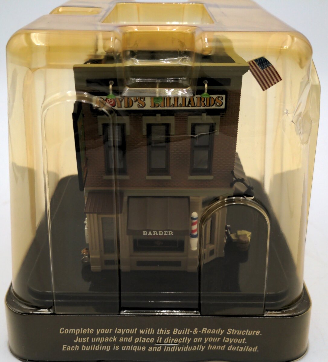 Woodland Scenics BR5024 HO Built-&-Ready Corner Emporium Building