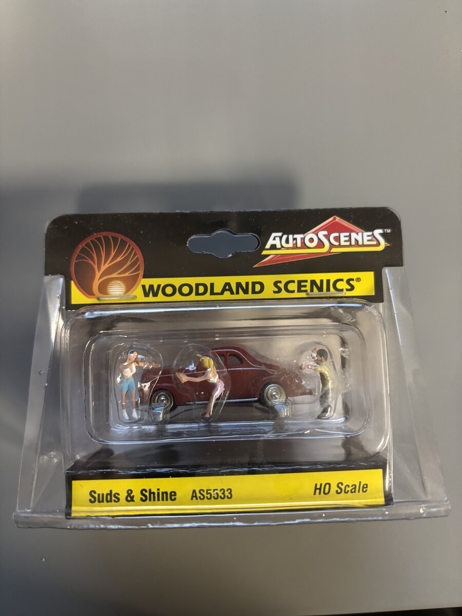 Woodland Scenics AS5533 HO AutoScenes Suds & Shine