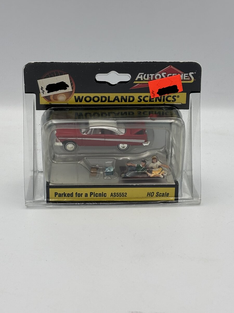 Woodland Scenics AS5552 HO AutoScenes Parked For a Picnic (Pack of 6)