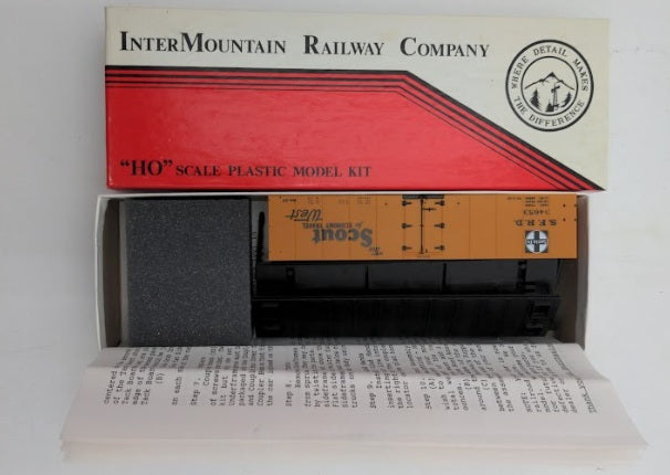 InterMountain 34653 HO Scale Santa Fe "The Scout" Refrigerator Car RR-27 Kit