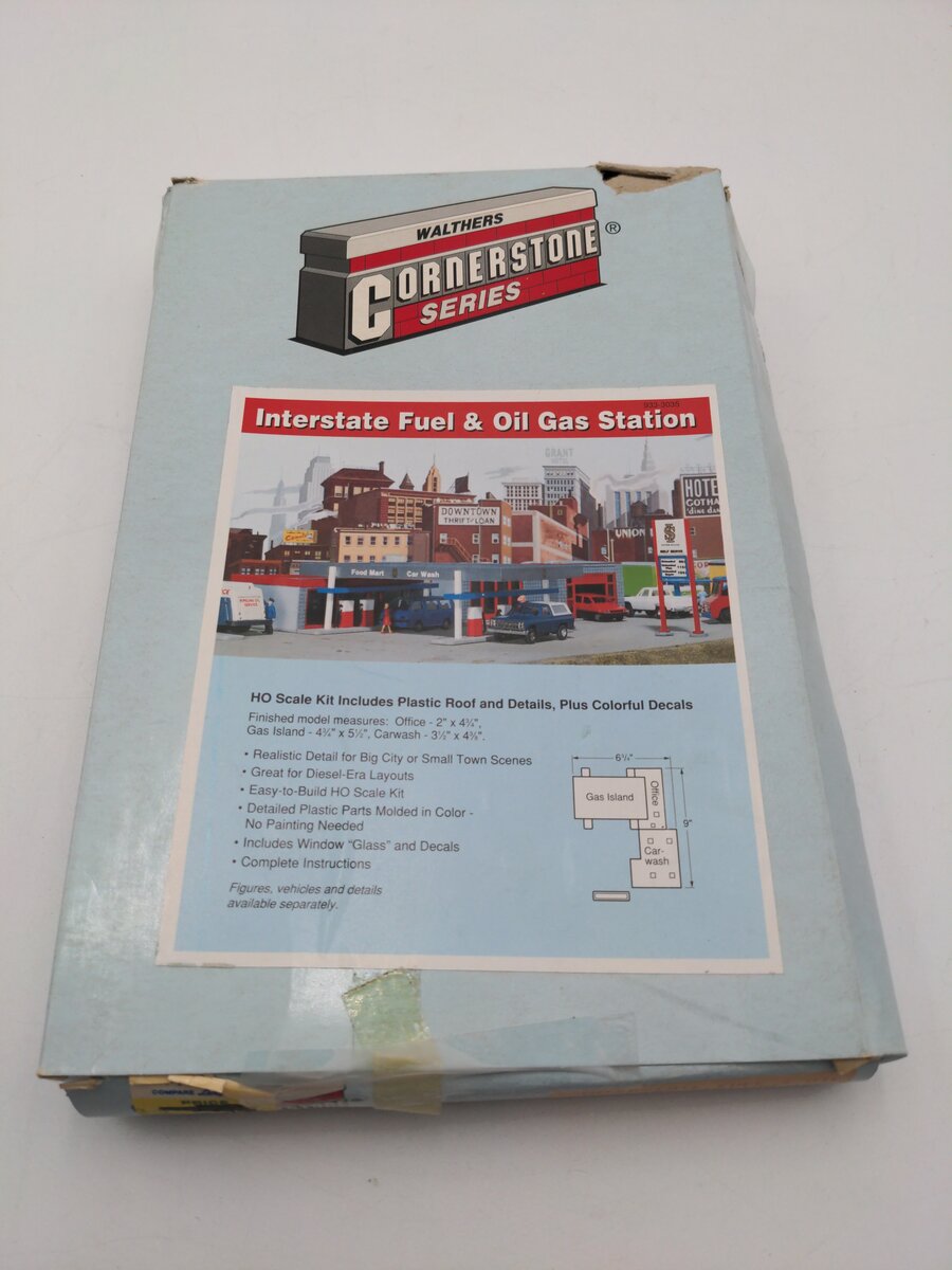Walthers 933-3035 HO Scale Interstate Fuel & Oil Gas Station Building Kit