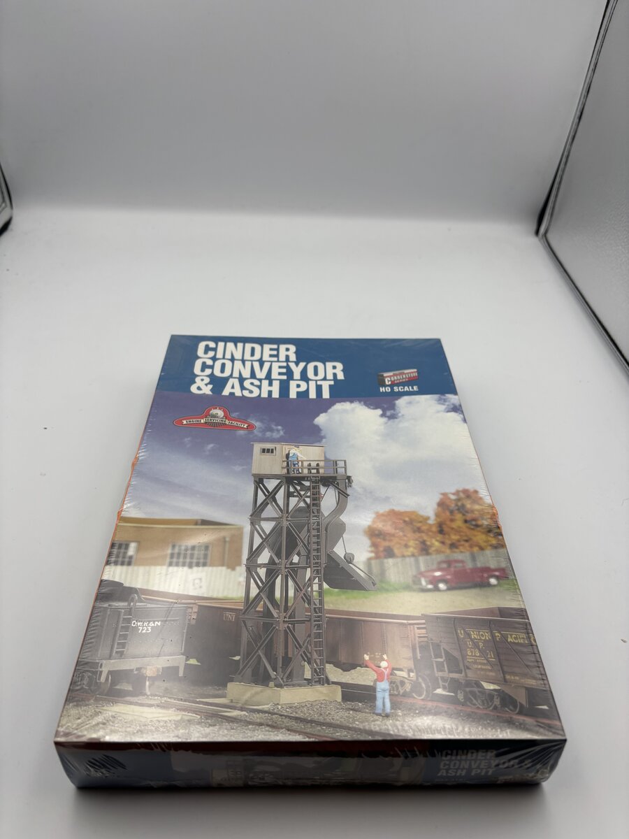 Walthers 933-3181 HO Scale Cinder Conveyor & Ash Pit Structure Kit