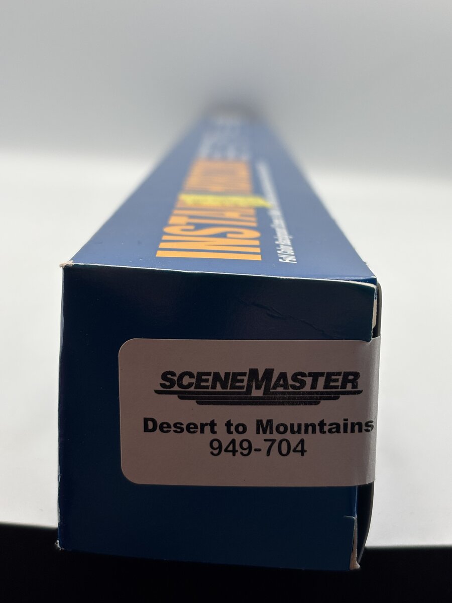 Walthers 949-704 HO Instant Horizons "Desert to Mountain" Background Scene