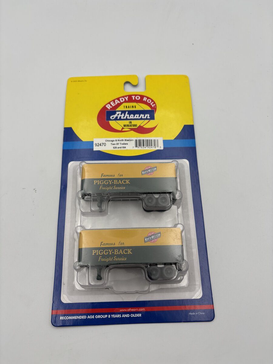 Athearn 92470 HO Chicago and North Western 25' Trailers (Set of 2)