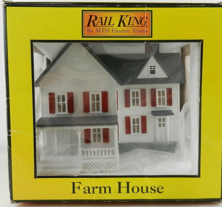 MTH 30-90333 O Gauge White With Red Shutters Built Up Farm House LN/Box