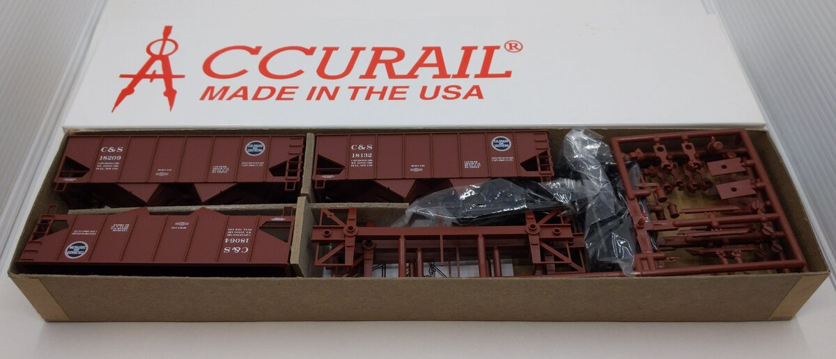 Accurail 24641 HO KIT 55Ton USRA Twin Hopper, C&S (3)