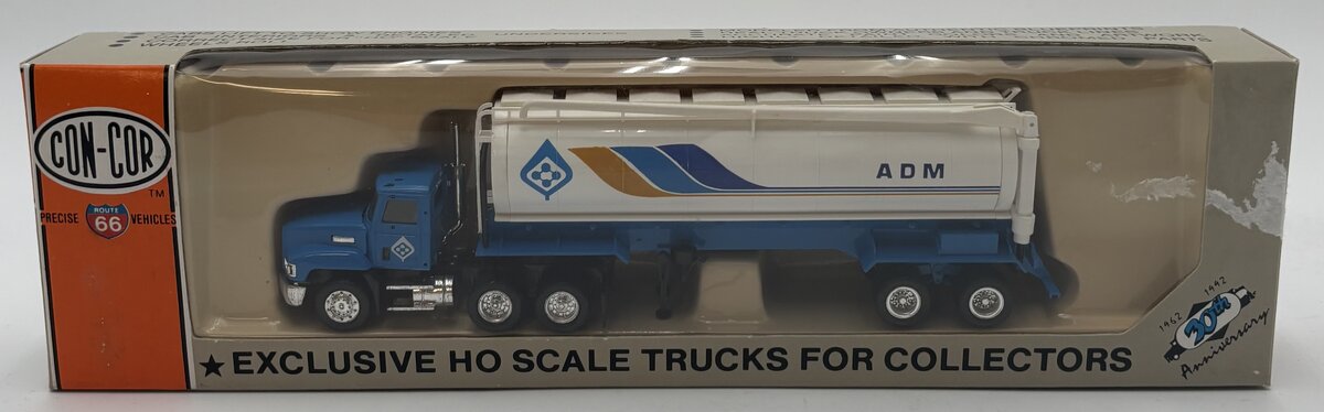 Con-Cor 0004-001056 HO Short Mack Tractor Trailer ADM