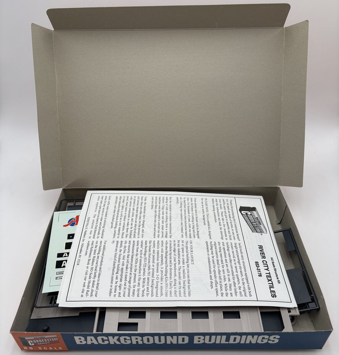 Walthers 933-3178 HO Scale River City Textiles Background Building Kit