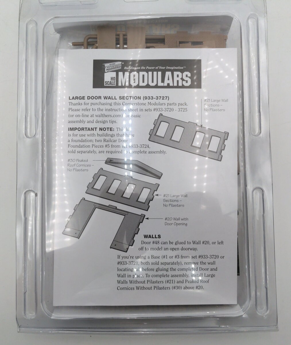 Walthers 933-3727 HO Modulars Large Door Wall Section Building Kit