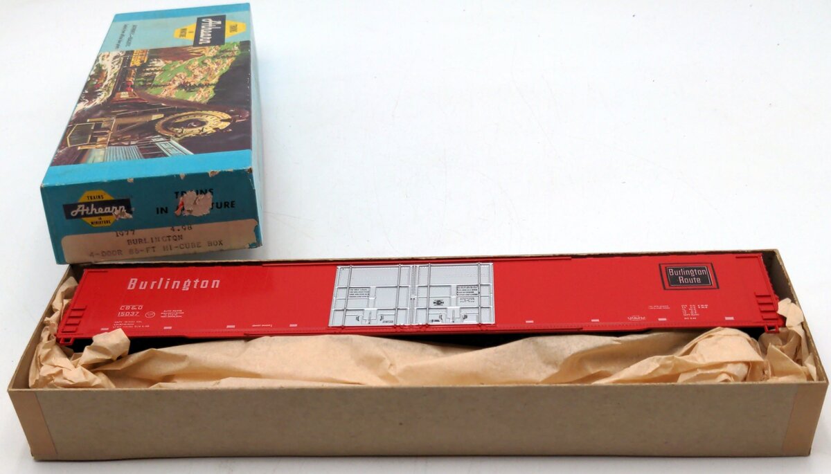 Athearn 1977 HO Burlington 86' Hi-Cube Boxcar Kit