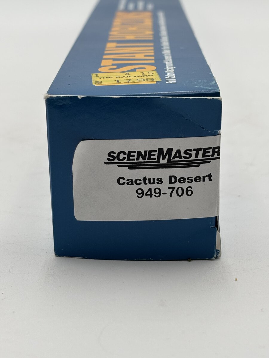 Walthers 949-706 HO Instant Horizons "Saguaro Cactus Desert" Background Scene