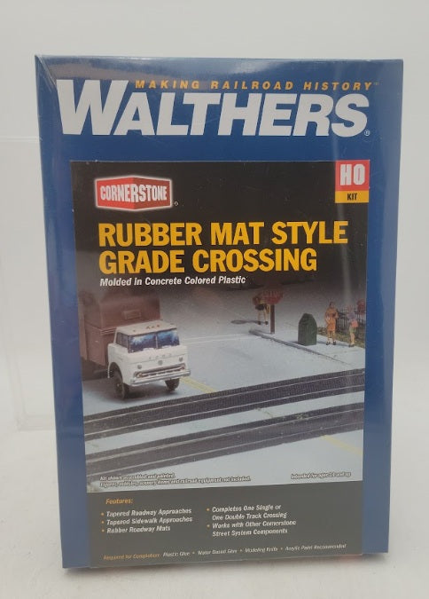 Walthers 933-3137 HO Scale Rubber Mat Style Grade Crossing Building Kit