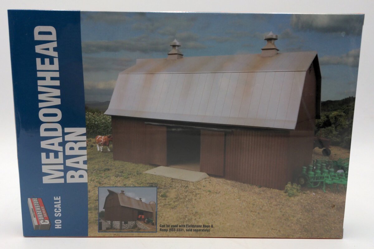 Walthers 933-3330 HO Meadowhead Barn Building Kit