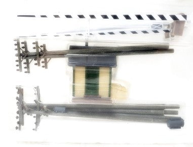 Walthers 933-2805 HO Crossing Shanty/Crossing Gate & Power Poles Model Kit