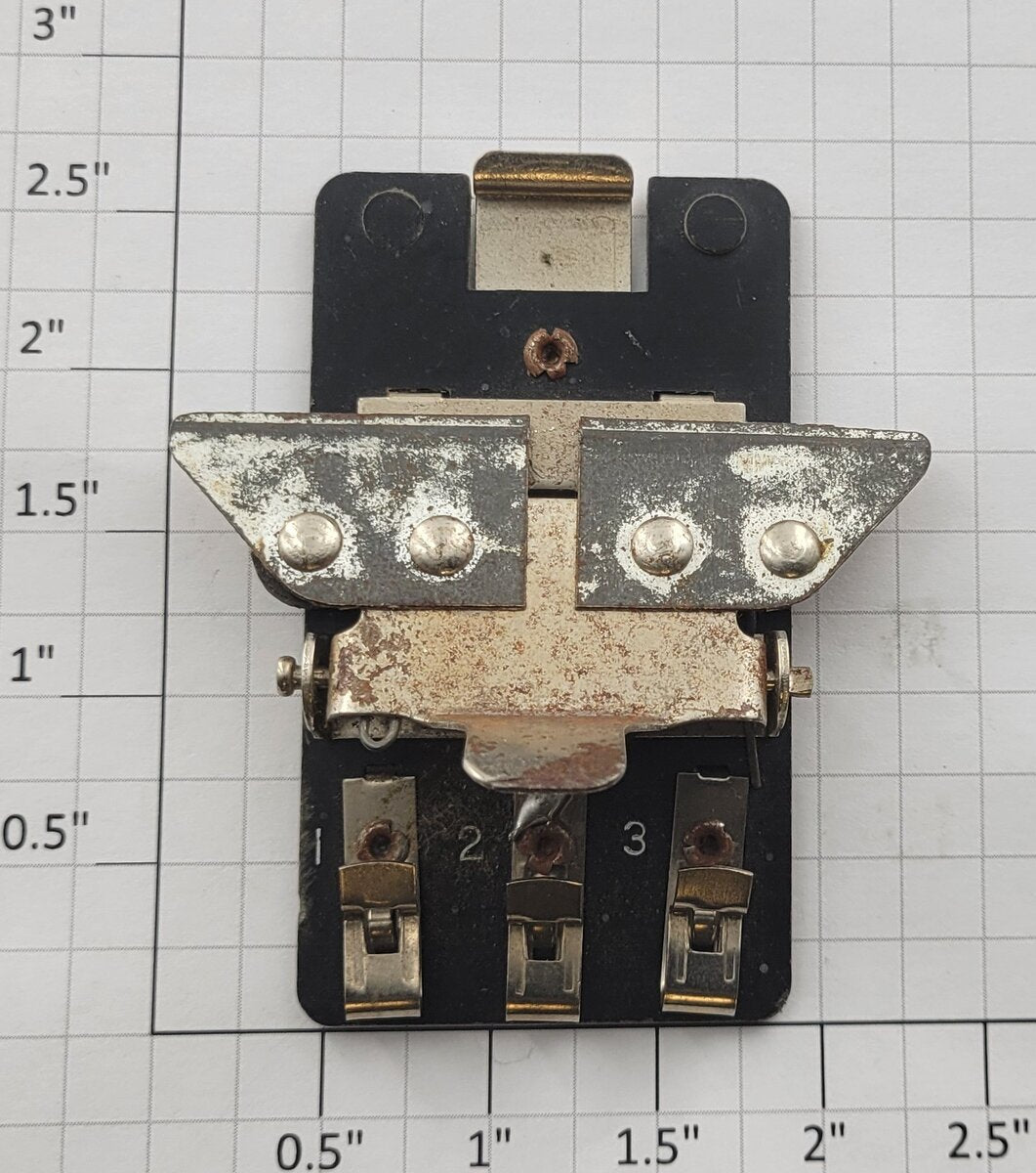 Lionel 154C O Gauge Flashing Highway Crossing Signal Track Connector