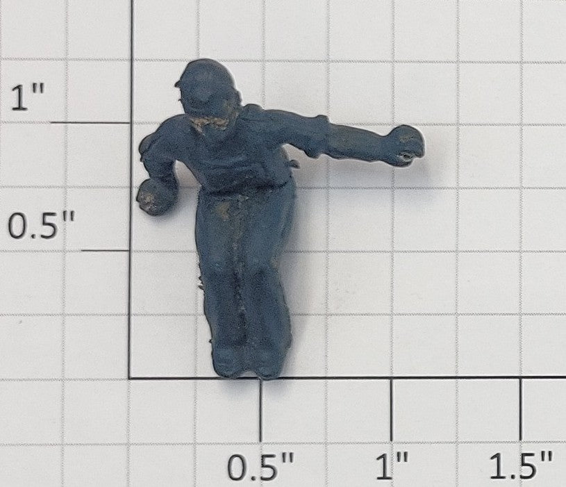 Lionel 50-84 O Gauge Blue Seated Fixed Crewman Figure
