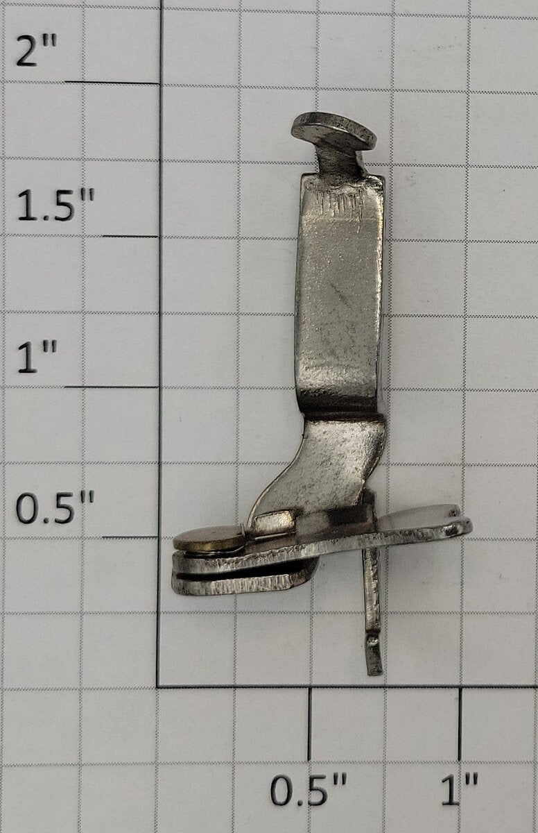Lionel CP-7 O Gauge Twist Latch Short Shank Coupler with Spring and Bent