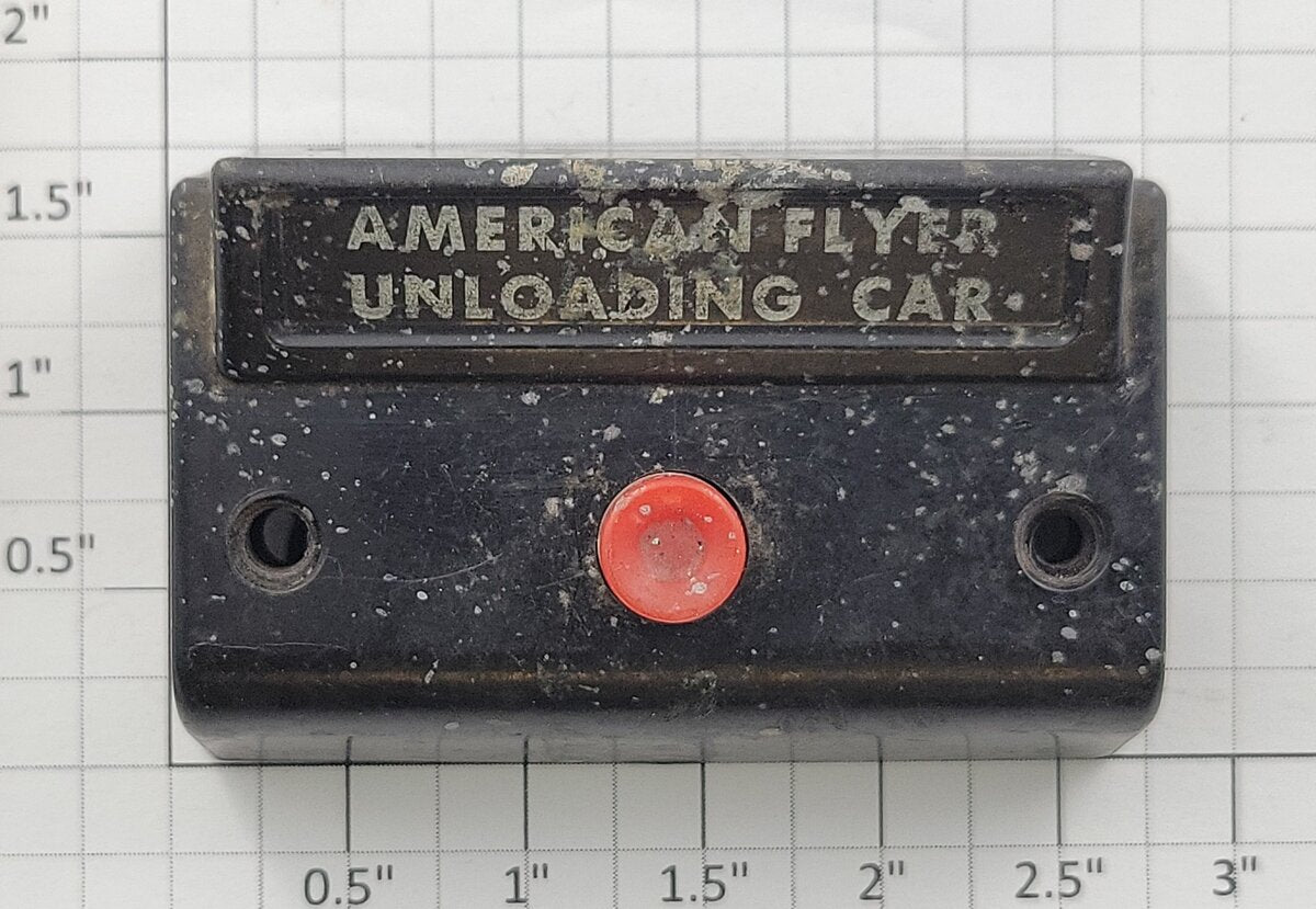 American Flyer XA10961U S Gauge Black Unloading Car Control Button with Wire