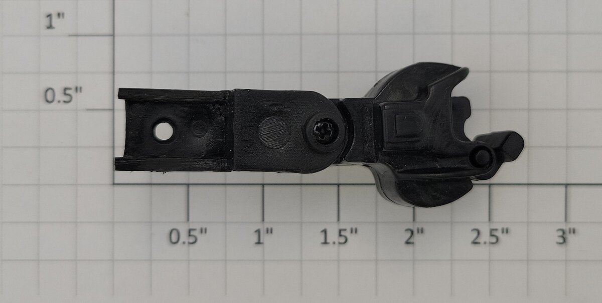 Aristo-Craft 29200 G-Scale Knuckle Coupler with Drawbar Bracket