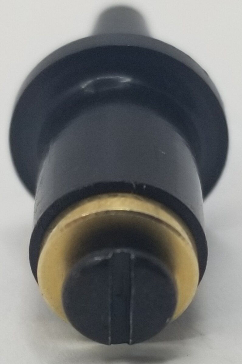 Lionel 711-151 O Gauge O22 Track Turnout Switch Fixed Voltage Plug