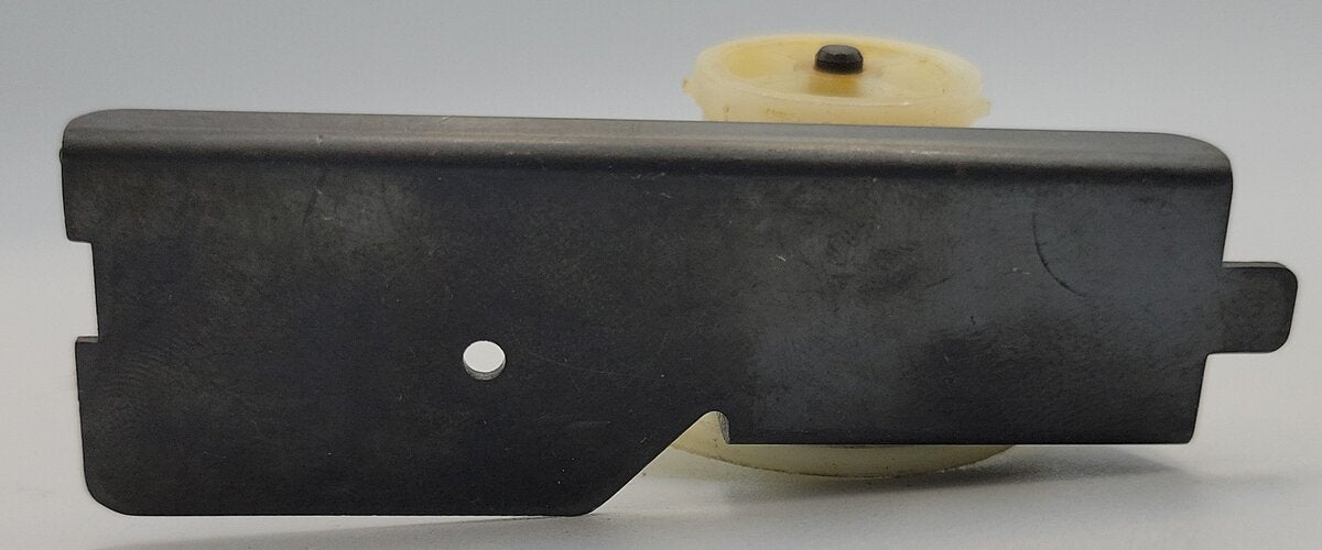 Lionel 464-29 O Gauge Operating Lumber Mill Drive Pulley and Bracket Assembly