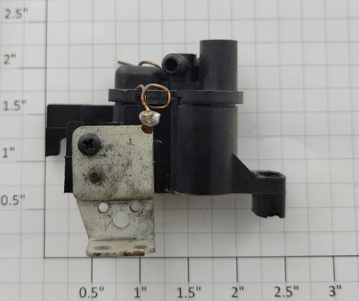 Lionel 8100-60 Smoke Unit & Bracket Assembly