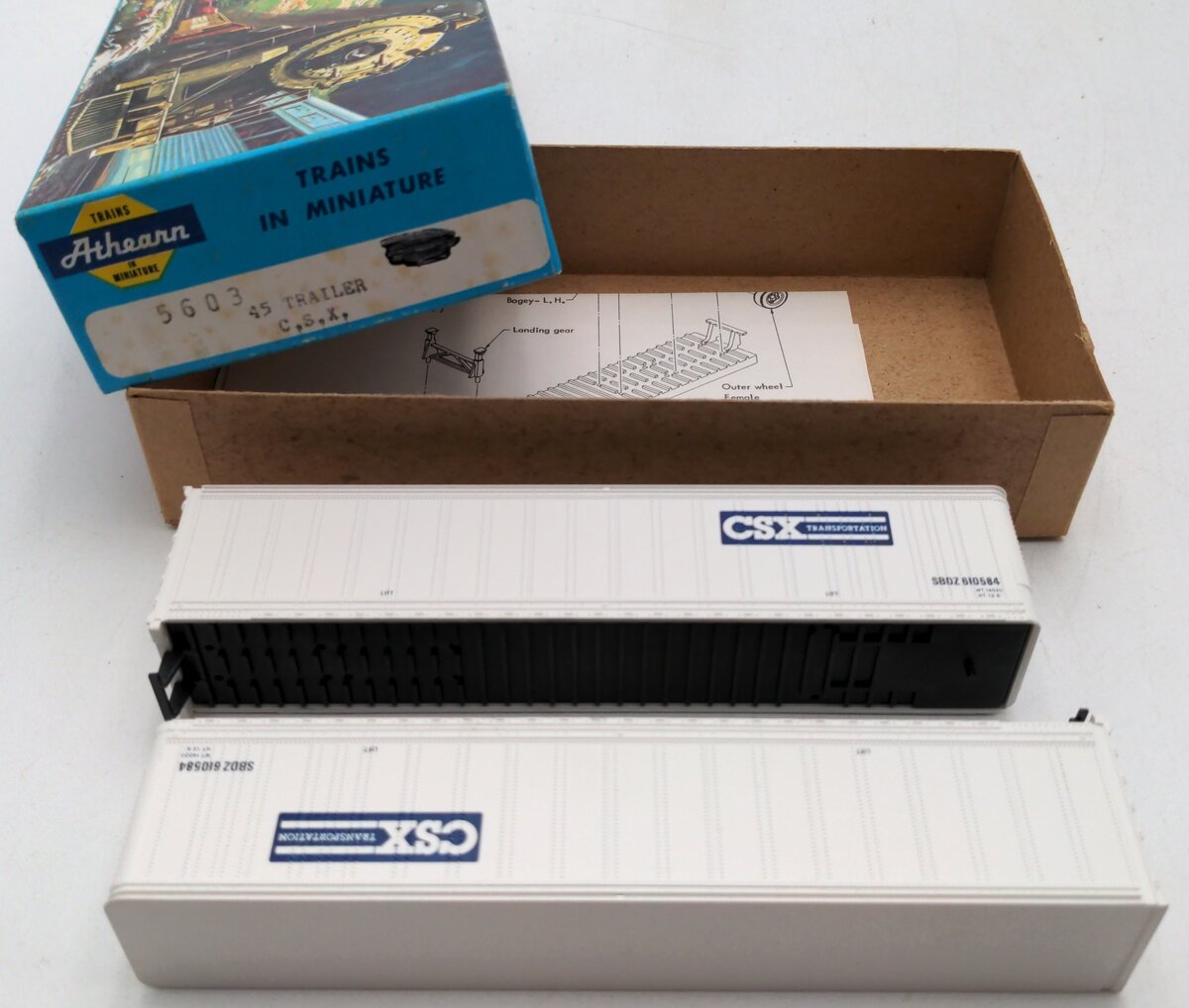 Athearn 5603 HO Scale CSX 45' Trailer Kit