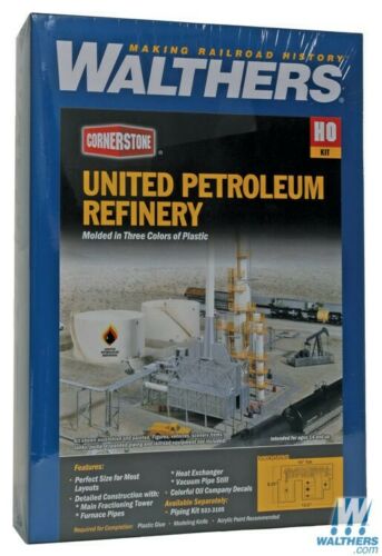 Walthers 933-3705 HO United Petroleum Refinery Deluxe Industrial Building Kit